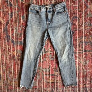 Levi’s Size 29 Wedgie Straight Cropped Raw Hem Jeans